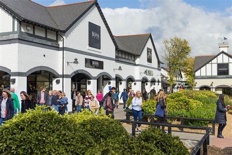 mcarthurglen outlet cheshire oaks.